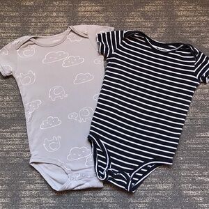 Carter’s Gender Neutral Short Sleeve Bodysuit Bundle Size 24